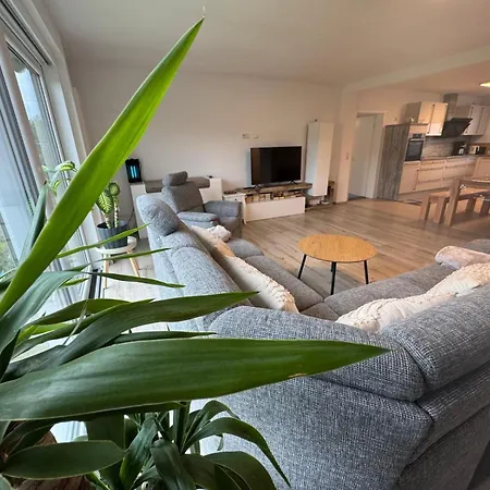 Apartment Groß Modern Für Urlaub&monteure Garten Terrasse 3 Schlafzimmer Königswinter